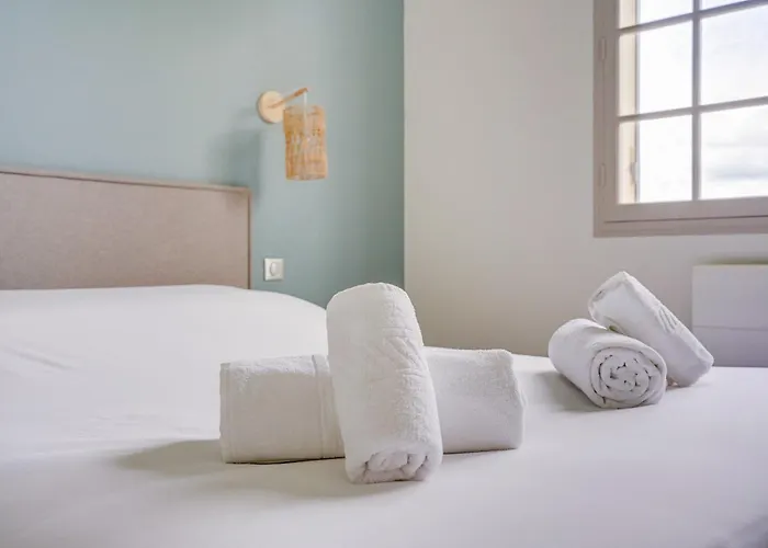 Magnifique Viticole, Portes De St Emilion * Saint-Hippolyte (Gironde)