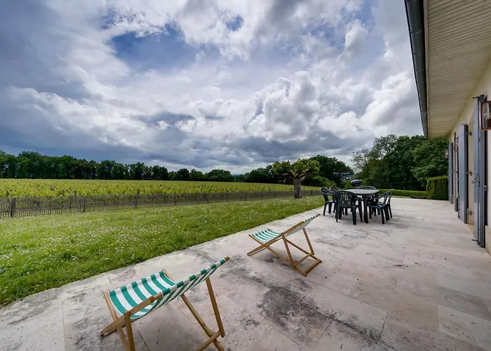 Magnifique Viticole, Portes De St Emilion * Saint-Hippolyte (Gironde)